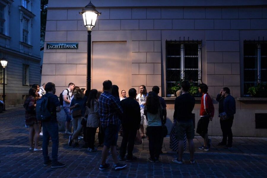 Ghosts & Crimes: Macabre Kraków Walking Tour in English - Where This Tour Fits in Your Kraków Trip