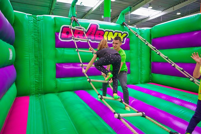 GOair! The Air City Park Kraków Sikorki - 1 hour ticket - Your 1-hour game plan on inflatables