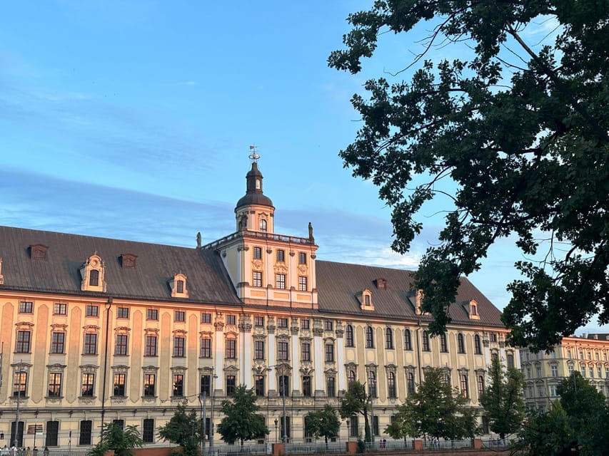 Group city tour (walking tour) through Wroclaw in German - St. Elizabeth’s Church and the tower view you will remember