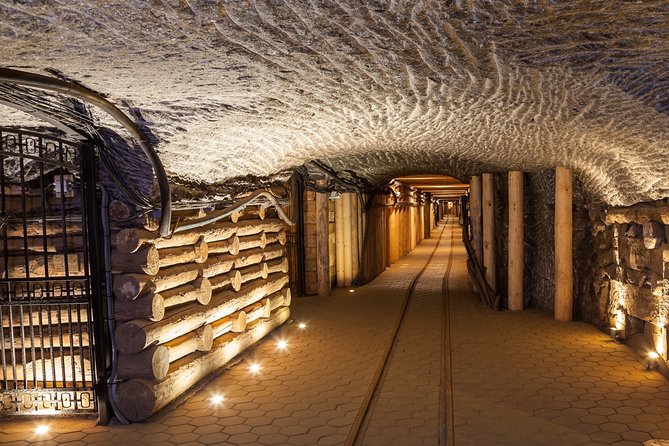 Guided Tour of the Wieliczka Salt Mine and Transfer from Krakow - How long it really takes: 4 hours on the clock, 2 hours underground