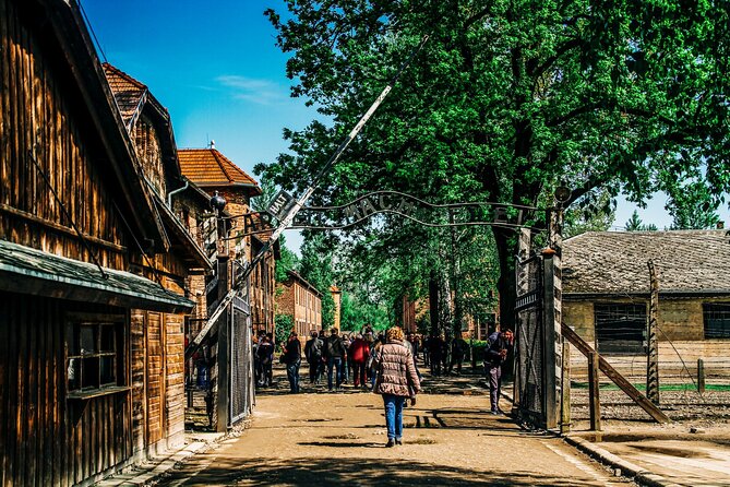 Guided Tour to Auschwitz Birkenau & Schindler Factory with PickUp - Schindler’s Factory Museum: WWII Krakow Context After Auschwitz