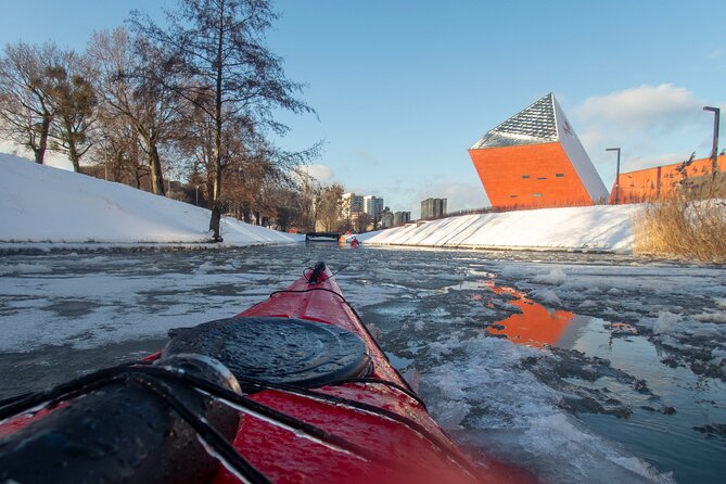 Guided Winter Kayak Tour in Gdańsk & Hot Chocolate Treat - Why Winter Kayaking on the Motława Feels Different