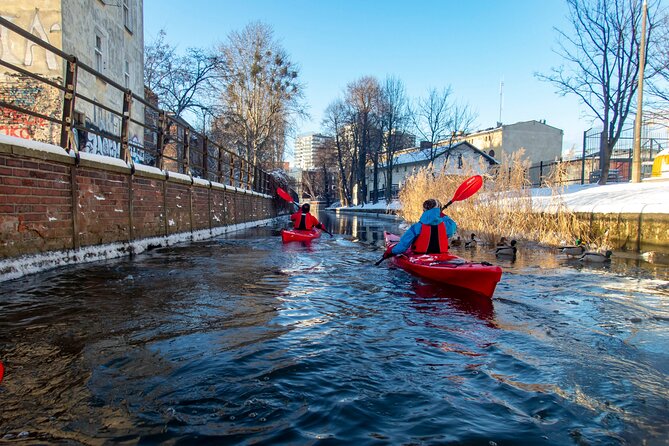 Guided Winter Kayak Tour in Gdańsk & Hot Chocolate Treat - Following the Route: Stop by Stop on Your Winter Water Loop