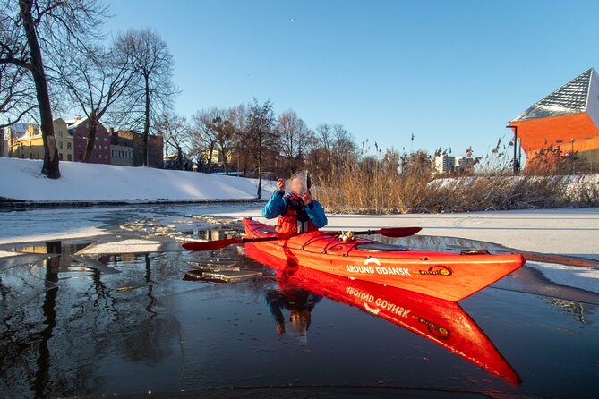 Guided Winter Kayak Tour in Gdańsk & Hot Chocolate Treat - Gear, Drysuits, and the Real Comfort Test