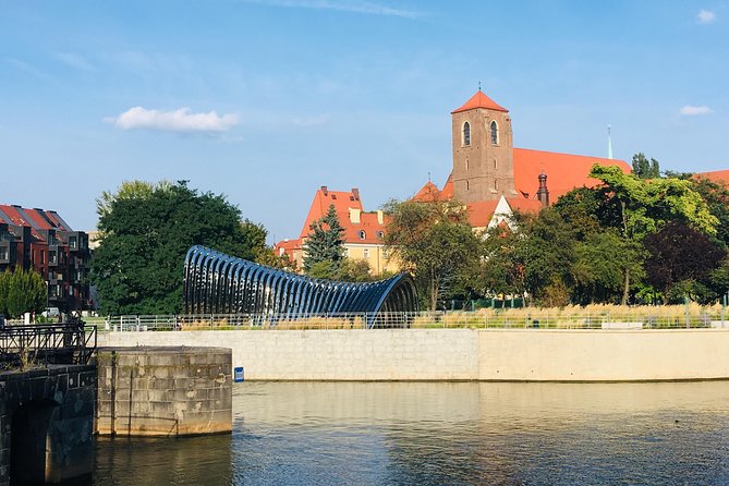Highlights of Wroclaw Private Tour with one Entrance - Market Square and Wroclaw Town Hall: your best start for “what am I looking at?”