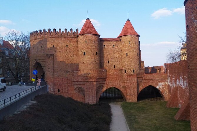 Historic Heart of Warsaw Walking Tour - Starting at Sigismund’s Column, then easing into the Royal Castle story