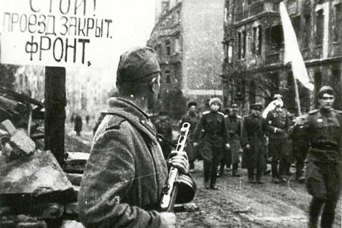 III Reich & WW2 in Wroclaw. Monday, Wendsday, Friday regular tour - Rynek Wrocław and the daily reality behind the siege