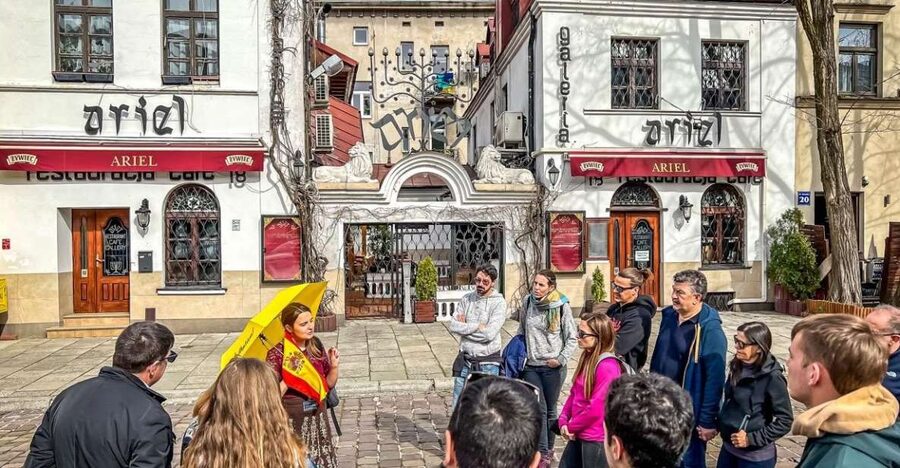 Jewish Krakow Walking Tour in English - Meeting at the Old Synagogue Stairs: Then You’re Walking Kazimierz