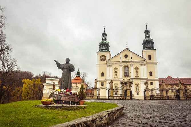 John Paul II Route Guided Tour With Private Transport - Wadowice family home museum: John Paul II’s birthplace and the papal fondant