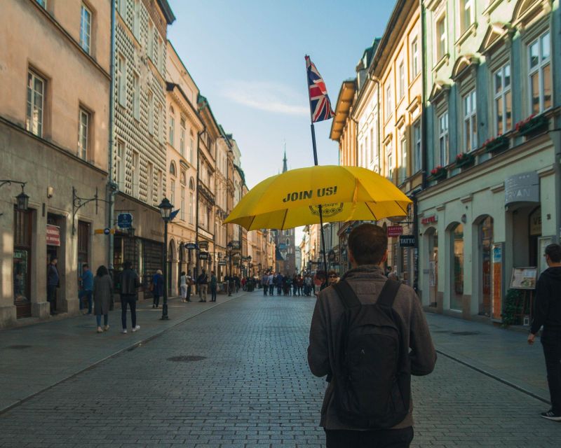 Krakauer old town tour - The Wawel dragon: a myth stop that ties the story together