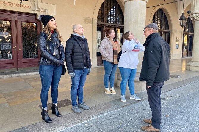 Krakow: 2 Hour Walking Tour in Jewish Quarter - Meeting at Miodowa 19 and getting oriented fast