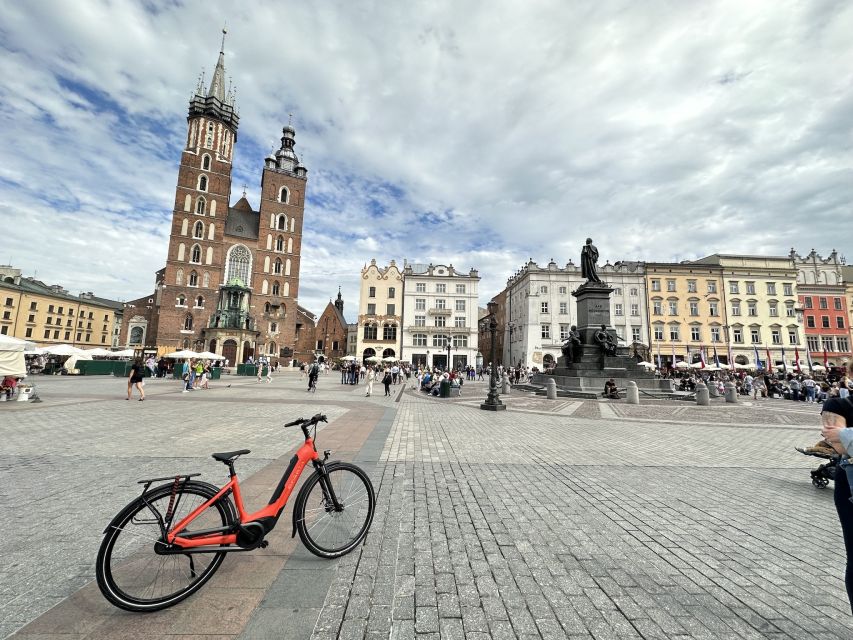 Krakow: 3-Hour Small Group Tour on E-Bike - Through the Planty areas and toward Kazimierz’s street life