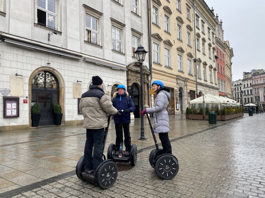 Krakow: 30min Segway Rental with Helmet and a photosession - Training first, then cruising: what the lesson is for