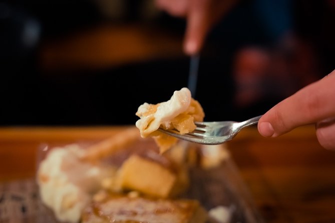 Krakow: 6-Course Full Polish Food & Vodka Tour - Meeting at Rynek Główny, the easiest start in the center