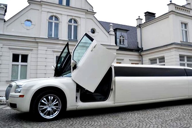 Krakow Airport (KRK) Premium Limo Transfer - Timing and What One-Hour Really Means