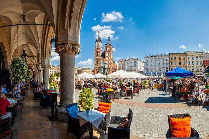 Krakow and Wieliczka Salt Mine Tour from Wroclaw - Local guides included - Start at 7:00 am: Transport, pacing, and group size
