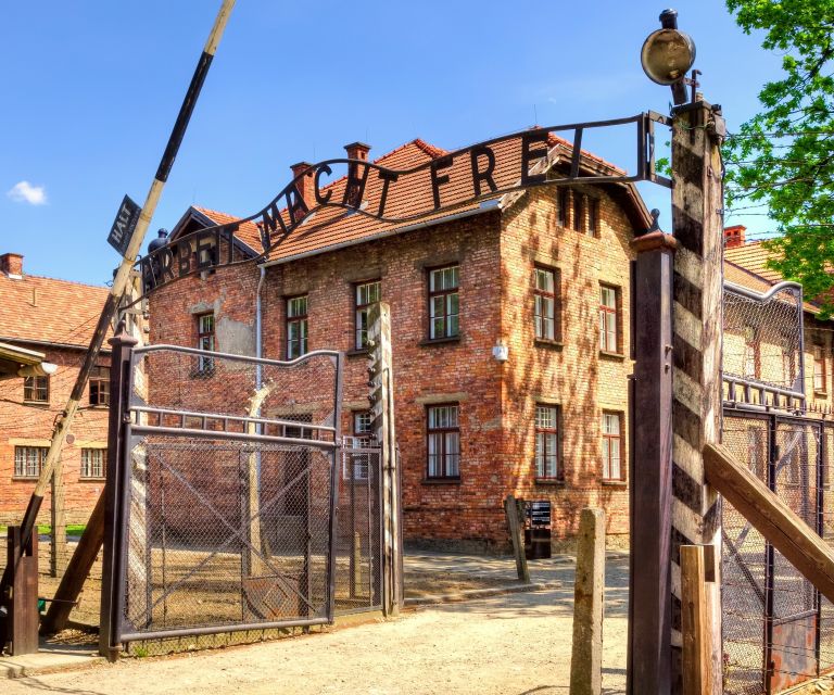 Krakow: Auschwitz-Birkenau and Wieliczka Salt Mine Day Trip - A Long 11-Hour Day From Krakow, Run with Real Structure