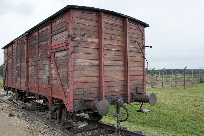 Krakow: Auschwitz-Birkenau Shared English Tour and Transfer - Pickup from Krakow Old Town, and why it affects your whole day
