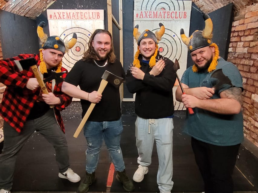 Krakow Axe Mate Club: Axe throwing, Tomahawks. WATL venue! - 90 Minutes of WATL Coaching: How You Learn Axe Throwing Fast