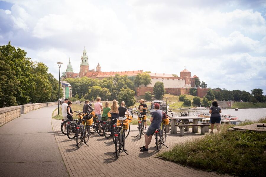 Krakow: Bike Tour of Old Town, Jewish Quarter and the Ghetto - Florian Gate, Jagiellonian University, Bishop’s Palace: Krakow’s power centers on two wheels