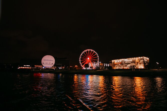 Krakow Boat Party - Crowd and music reality check: when the party vibe is a plus or a minus