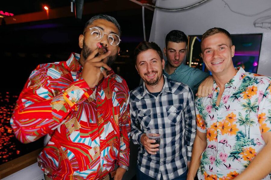 Krakow: Boat Party with Unlimited Drinks - The open bar deal: what unlimited means here, and how to drink smart
