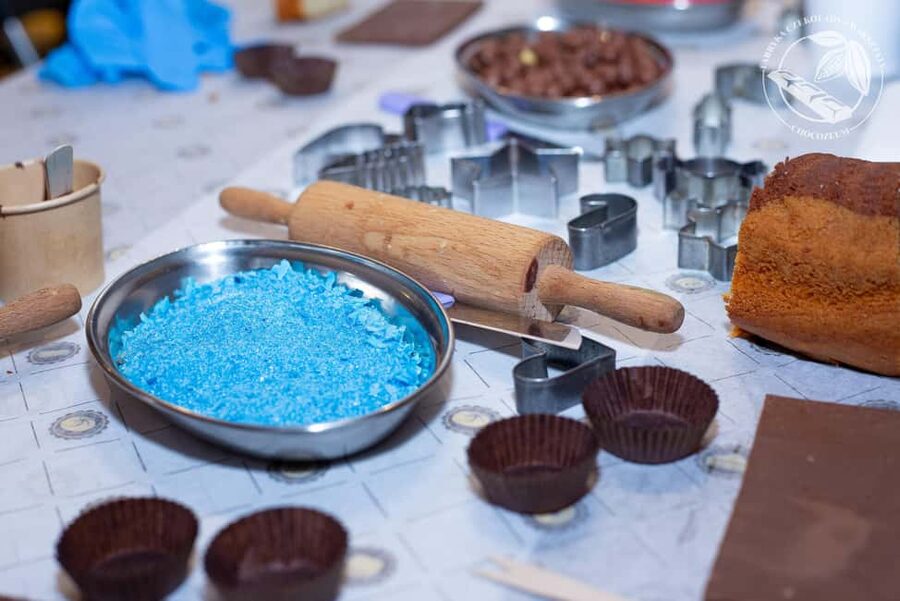 Krakow: Chocolate Workshop - Language Setup: Polish Instruction, English-Friendly Support