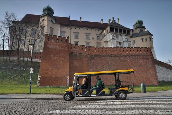 Krakow City Sightseeing by Electric Car - Old Town Game Plan: Rynek Główny, Cloth Hall, and St Mary’s
