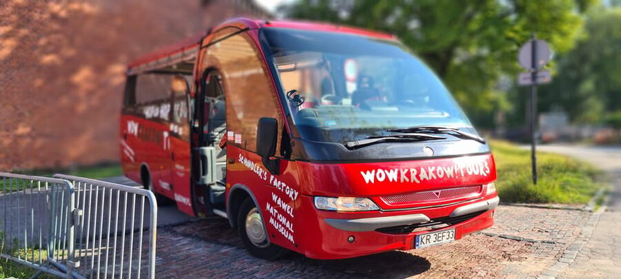 Krakow City SightSeeing hop on hop off bus and city game - How the hop-on hop-off format makes Krakow easier
