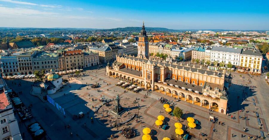 Krakow: City Sightseeing Tour by Electric Golf Cart - Kazimierz and the Jewish Quarter: churches, synagogues, and today’s streets