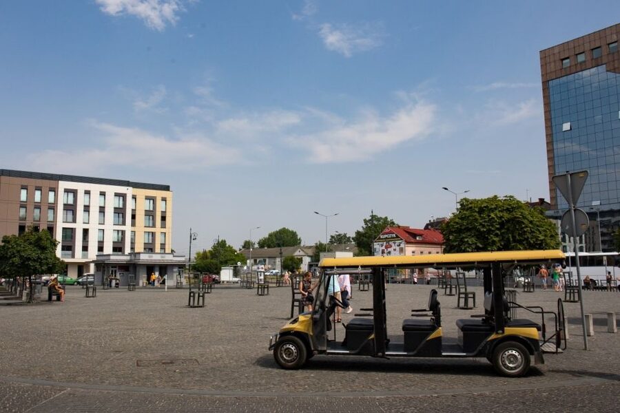Krakow: City Tour of 3 Districts by Electric Car - Pickup, Drop-Off, and Comfort Tips That Matter on the Ground