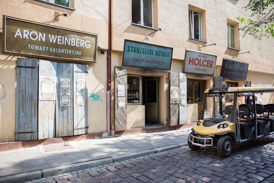 Krakow: City Tour of 3 Districts by Electric Car - Kazimierz: From 500 Years of Jewish Life to Today’s Culture Streets