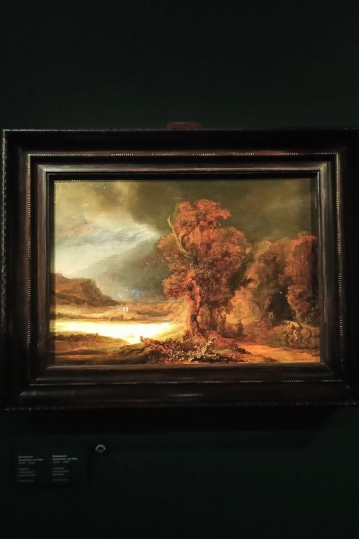 Krakow: Czartoryski Museum Guided Tour in English - Wartime evacuation, looting, and ownership changes you should know