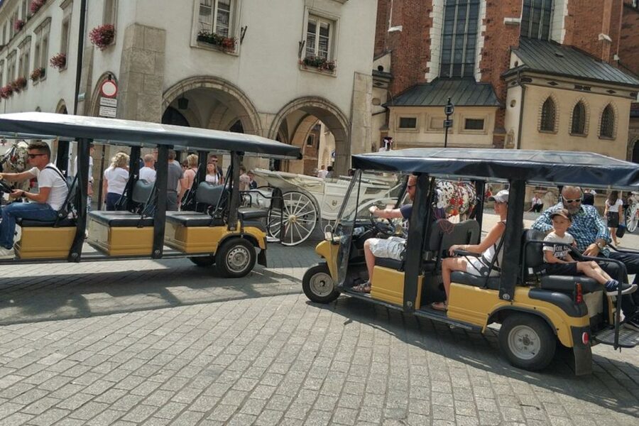 Krakow: Electric Golf Cart Tour of the Old Town - From Parking Kiss and Ride to an easy start