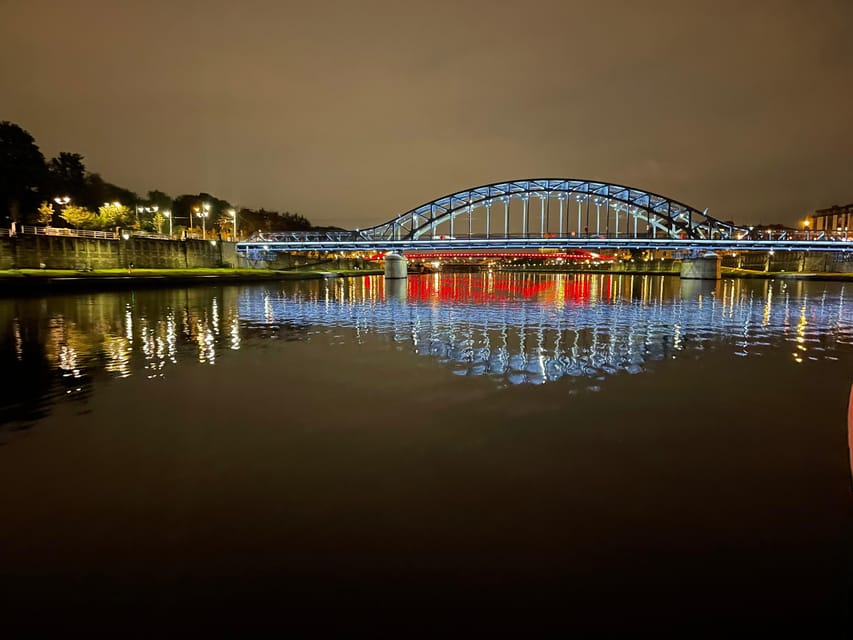 Krakow: Evening or Night Gondola Cruise - Audioguide, Gondolier, and Comfort: What You Actually Get