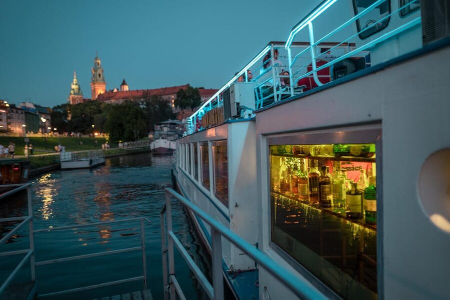 Kraków: Evening or Night River Cruise - Wawel Castle to Father Bernatek’s Bridge: The First Flash of Drama