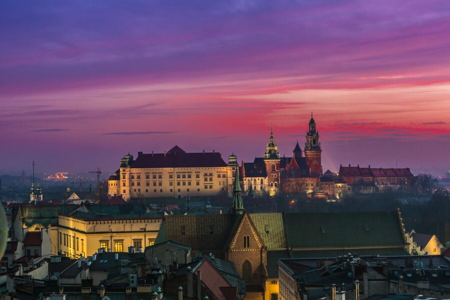 Krakow: Evening Walking Tour with Spooky Stories - Quick hits before you go