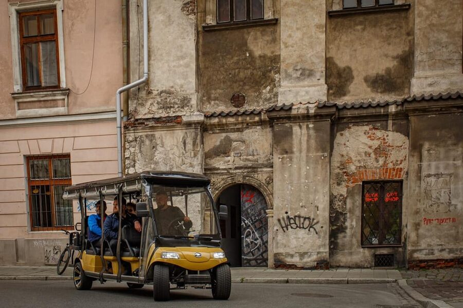 Krakow: Extended City Sightseeing Tour - Eco Buggy Golf Cart - Eco buggy sightseeing across three districts, not just the Old Town