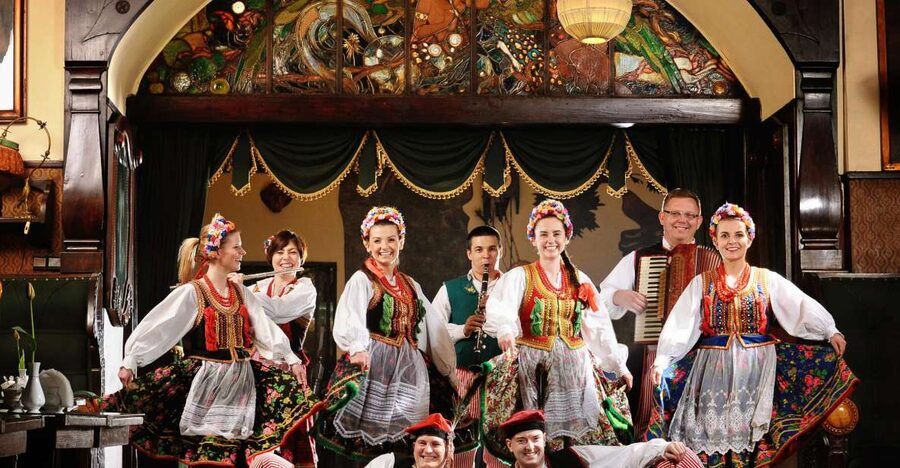 Krakow: Folk Show & 3-Course Dinner at Jama Michalika Café - Jama Michalika Café in Krakow Old Town, the right kind of starting point