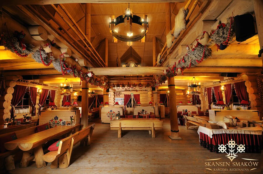 Krakow: Full Traditional Polish Dinner & Folk Show - Audience Participation: Fun, But Go With the Flow