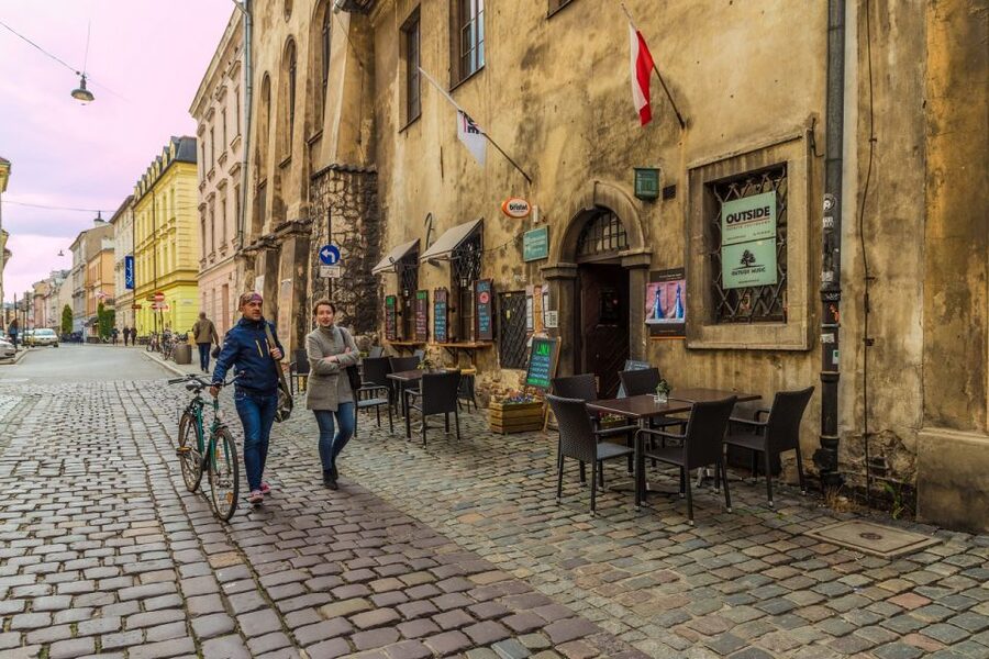 Krakow: Guided Kazimierz Jewish Quarter Walking Tour - Key Highlights You Will Notice