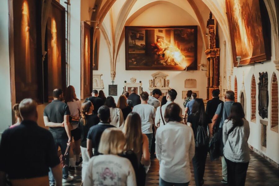 Krakow: Guided Old Town Tour - The little extras that make it better
