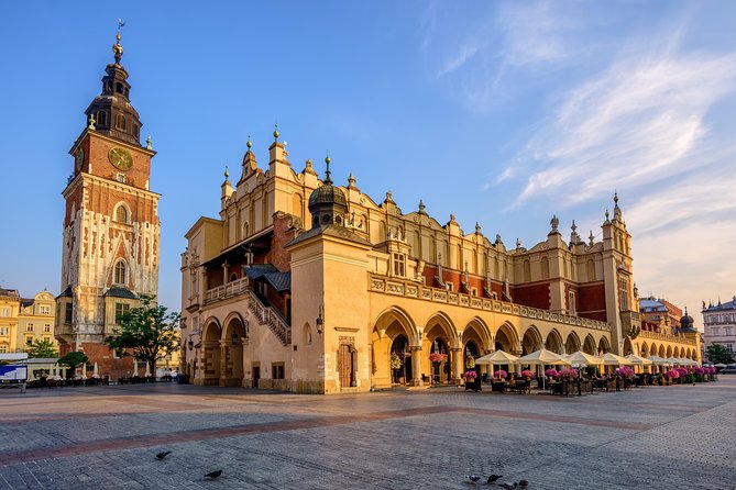 Krakow: Guided Sightseeing Tour by golf cart/buggy - Former Ghetto memorials: Ghetto Heroes Square and Eagle Pharmacy area