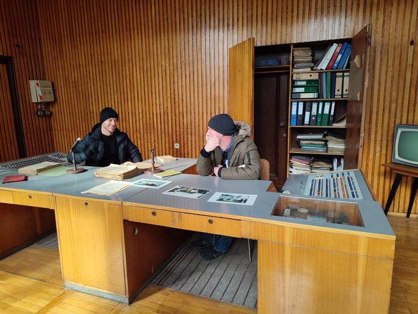 Krakow: Guided Tour to Nowa Huta on Commie Retro Van - Cold War shelter time, if your option includes it
