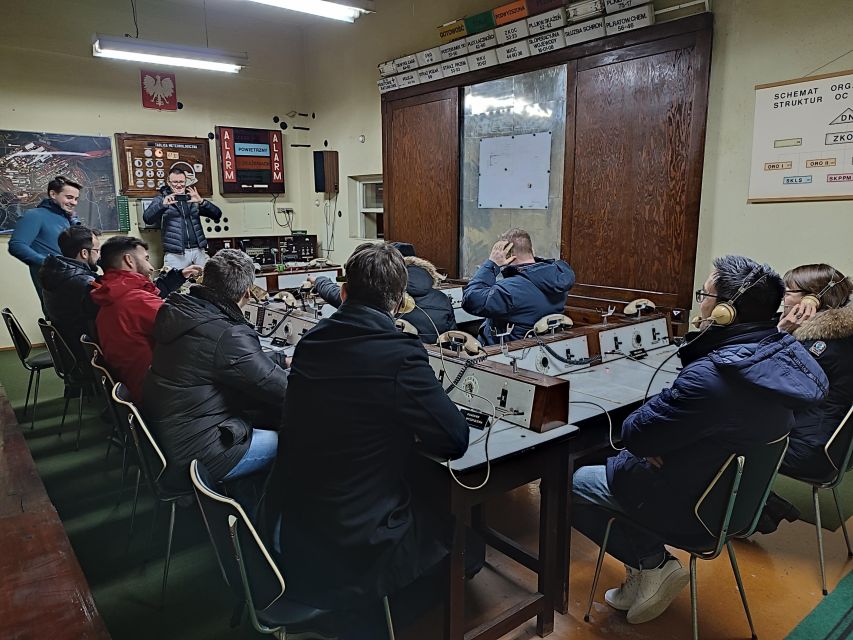 Krakow: Guided Tour to Nowa Huta on Commie Retro Van - Shared vs private: how the group format affects your day