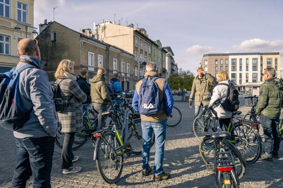 Krakow: Hidden Bike Tour - Bikes and small comforts that actually matter