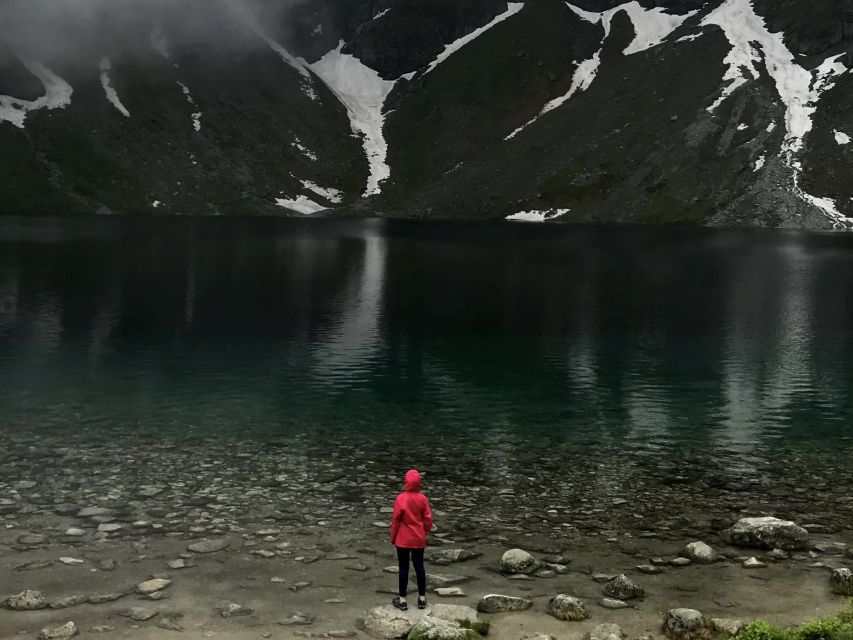 Krakow: Hiking Adventure in Tatra Mountains & Thermal Baths - Midday mountain hut time: fueling the hike without turning it into work
