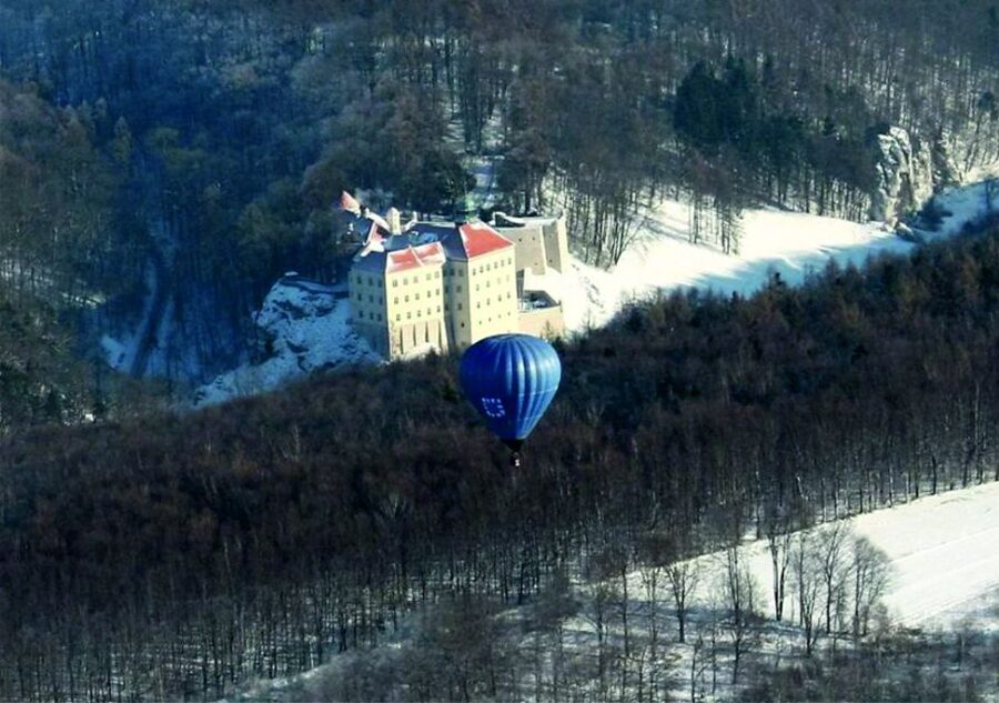 Kraków: Hot Air Balloon Flight with Champagne - The flight itself: about 1 hour over Krakow and beyond