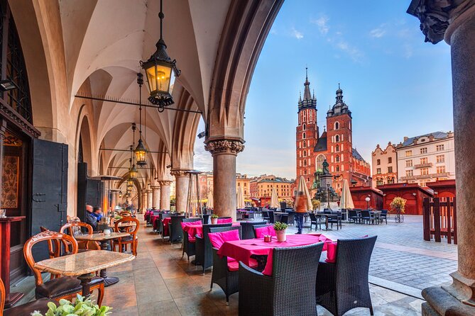 Krakow in One Day: City Tour by Electric Car - Wawel Hill Stops: Castle Views Without the Stress