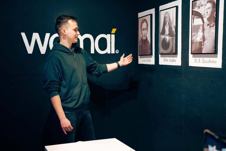 Krakow: Into the Darkness Exhibition with a Blind Guide - The Guide Q&A: Where Technology and Everyday Tools Come In